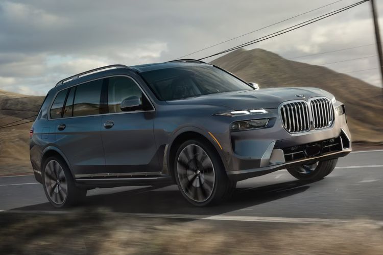 2025 BMW X7