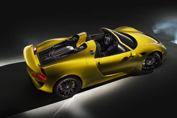 Porsche 918 Spyder Yellow Hybrid Supercar