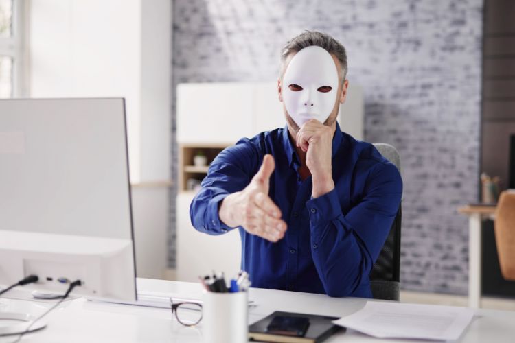 Fake Buyer Phishing Scam In Action