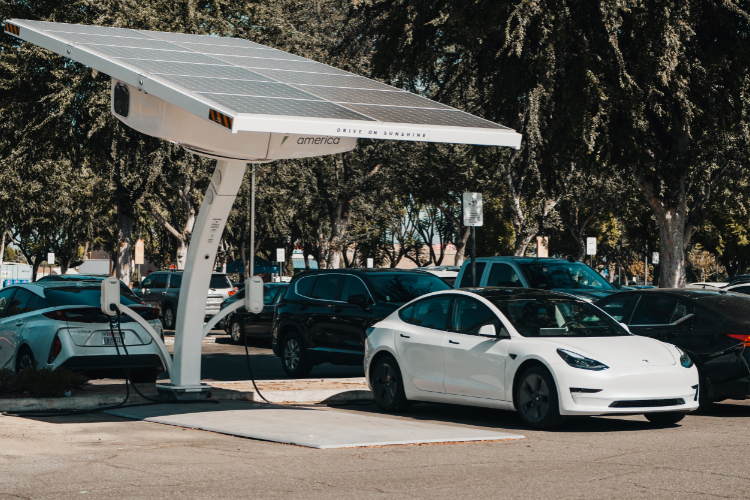Solar Powered Electric Vehicle Charging Station